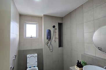 Jadite Suites @ Jade Hills