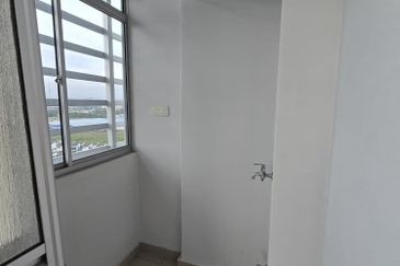 Jadite Suites @ Jade Hills