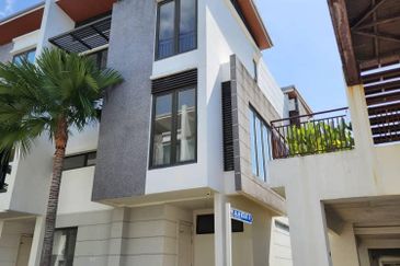 Mozart, Symphony Hills