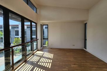 Mozart, Symphony Hills