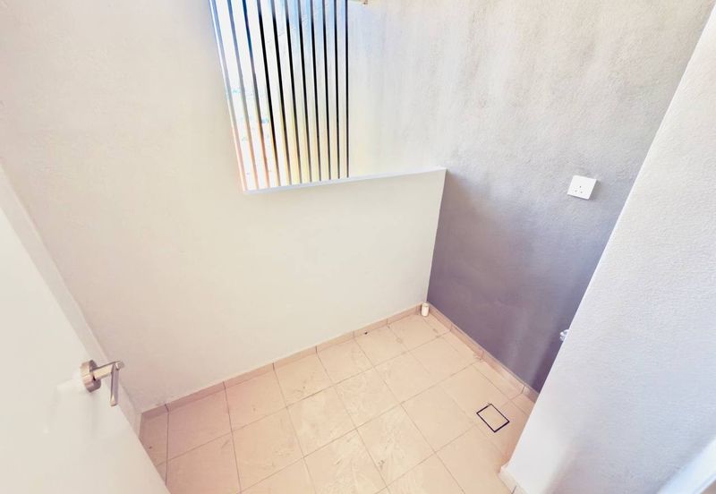 Emerald 9 Condominium