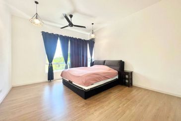 Parkfield Residences, Tropicana Heights