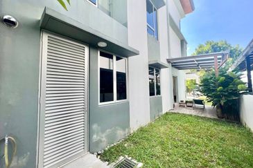 Parkfield Residences, Tropicana Heights