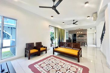 Parkfield Residences, Tropicana Heights