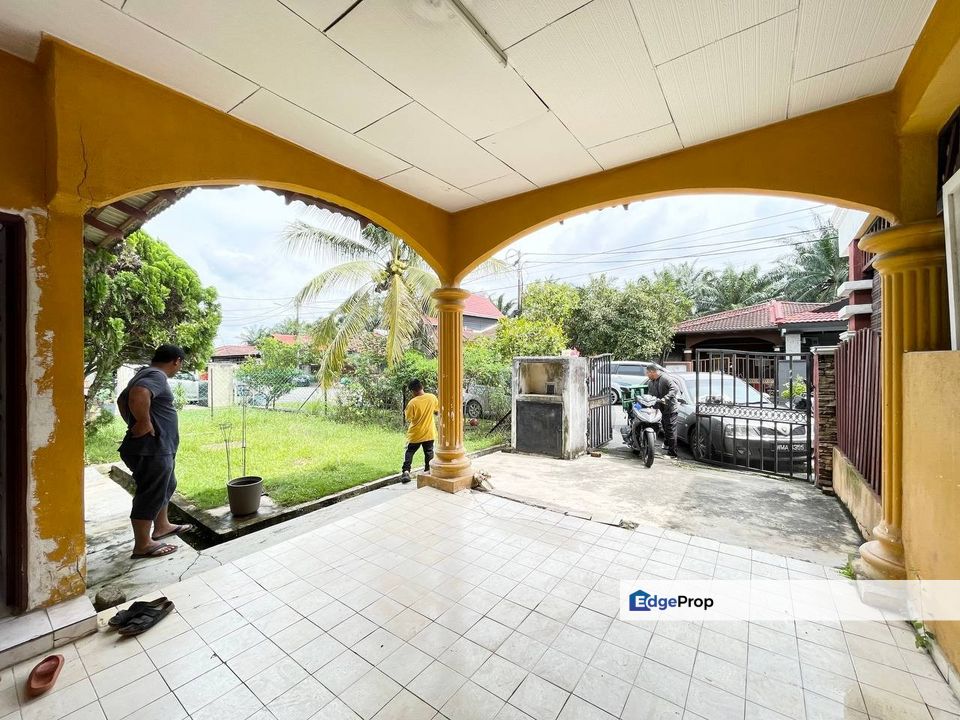 NEGO Single Storey Semi D Jalan Rebung Meru Klang, Selangor, Klang