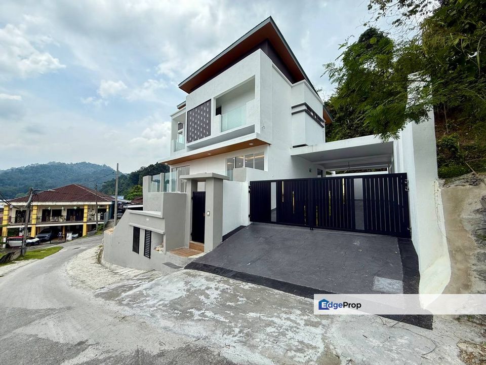 [FOR SALE] Double Storey Bungalow Kampung Bukit Sungai Puteh Ampang , Selangor, Ampang