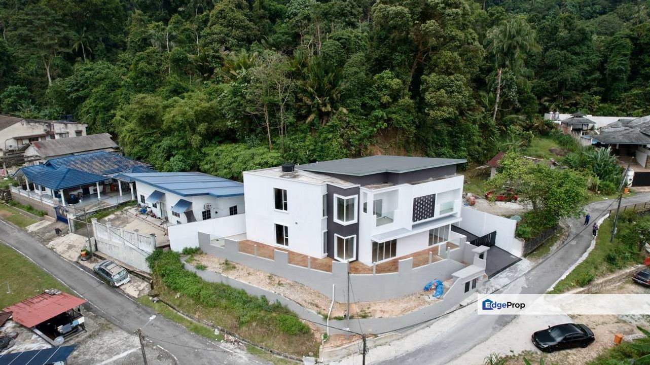 [FOR SALE] Double Storey Bungalow Kampung Bukit Sungai Puteh Ampang , Selangor, Ampang