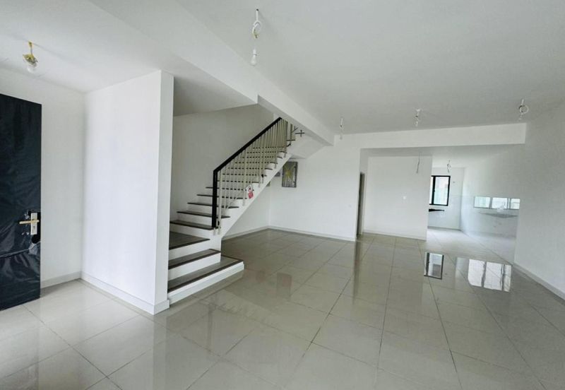 Nadira 3 @ Bukit Raja