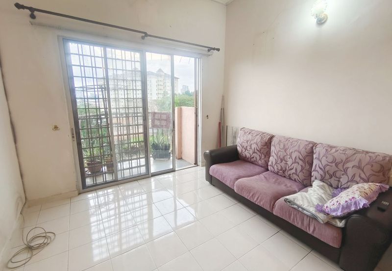 Flat Taman Kinrara