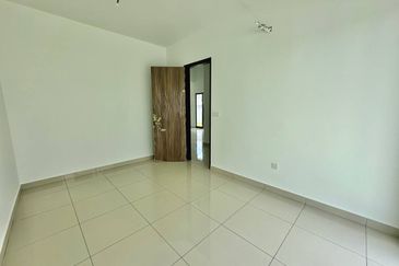 Elmina Hijauan Lapan (fasa A)