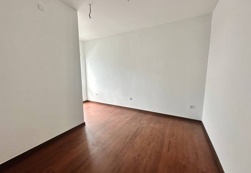 Elmina Hijauan Lapan (fasa A)