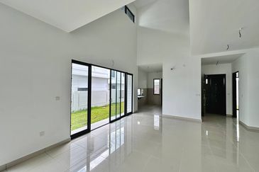 Elmina Hijauan Lapan (fasa A)