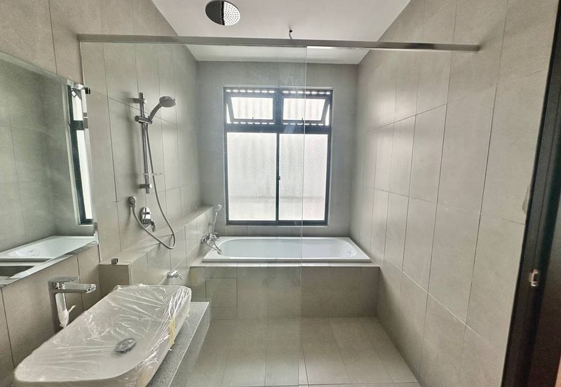 Elmina Hijauan Lapan (fasa A)