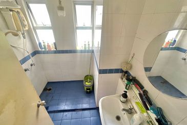 Seri Maya Condominium