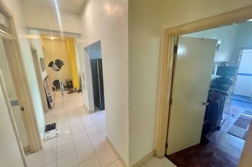 Seri Maya Condominium