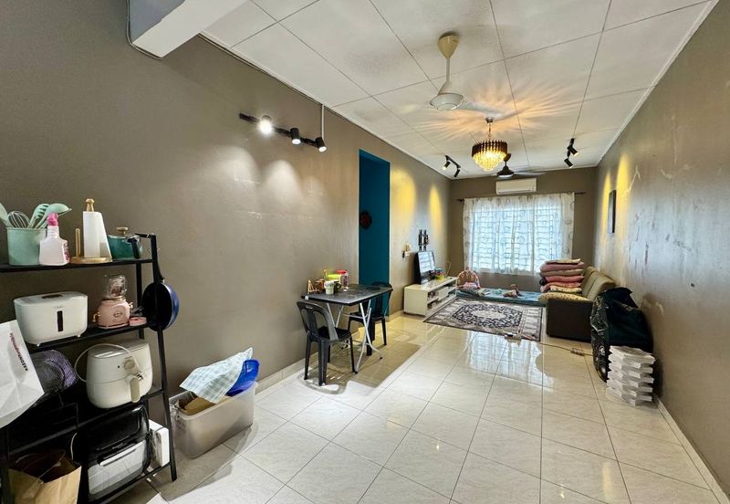 Akasia Apartment ( Setia Alam )