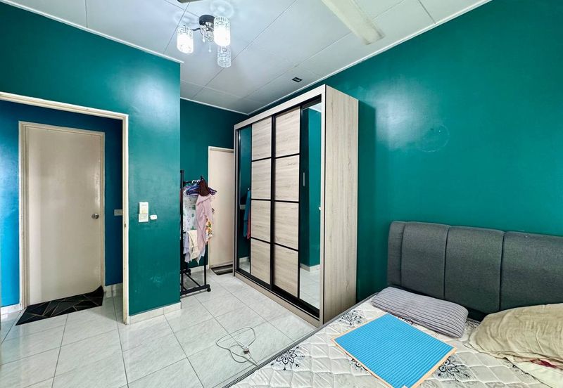 Akasia Apartment ( Setia Alam )