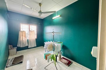 Akasia Apartment ( Setia Alam )