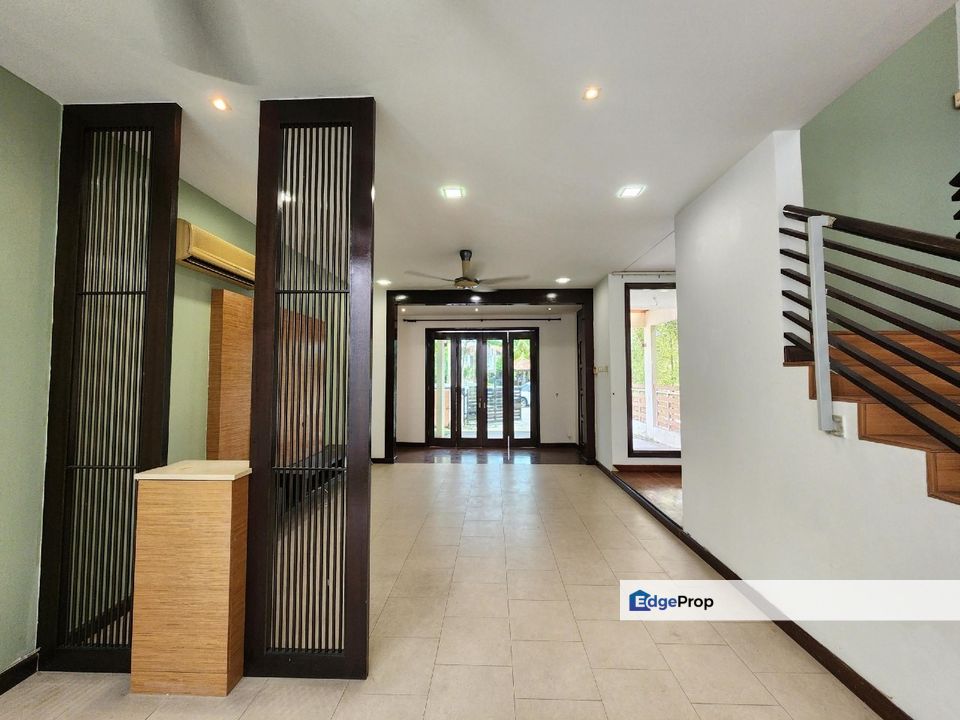 FACING OPEN Superlink Double Storey Lagenda 1 Bukit Jelutong, Selangor, Shah Alam