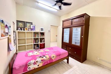 Seksyen 11, Kota Damansara