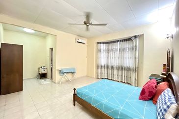 Seksyen 11, Kota Damansara