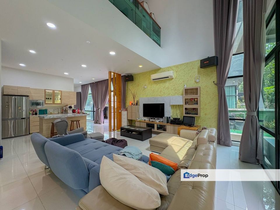 Taman Bukit Serdang 3 Storey Semi D The Park Laman Serdang, Selangor, Seri Kembangan