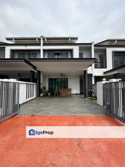 FACING OPEN Double Storey Superlink Temasya Legasi Glenmarie Shah Alam , Selangor, Shah Alam
