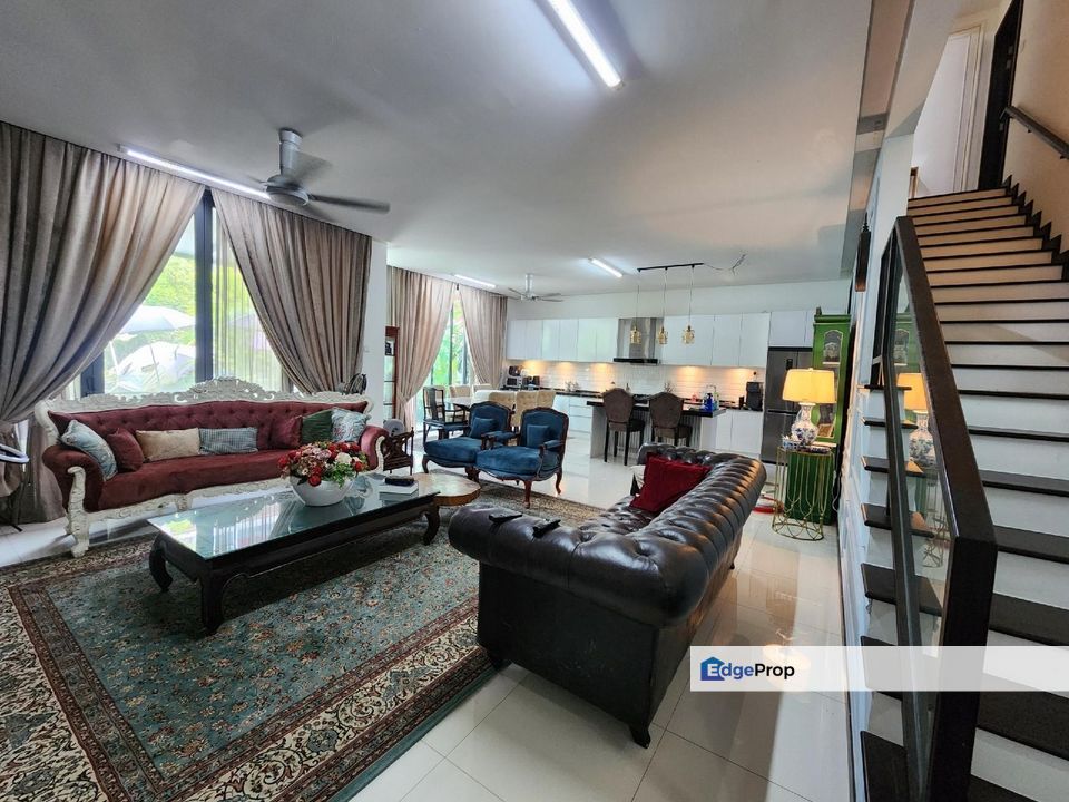 BEAUTIFULLY Renovated 3 Storey Superlink Thistle Grove Denai Alam, Selangor, Denai Alam