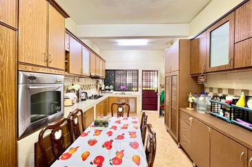 Seksyen 11, Kota Damansara