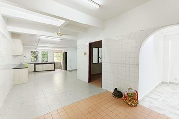 Taman Alam Megah, Seksyen 28