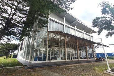 Setia Alam Setia Utama 1