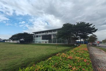 Setia Alam Setia Utama 1