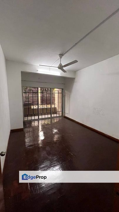 GROUND FLOOR Duplex Sri Mahligai Townhouse Seksyen 9 Shah Alam, Selangor, Shah Alam