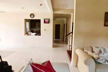 Perdana Lakeview East