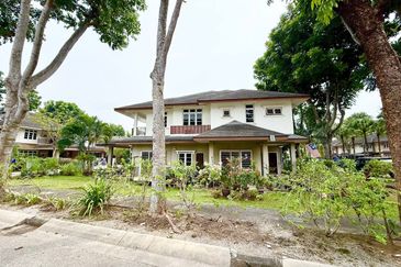 Perdana Lakeview East