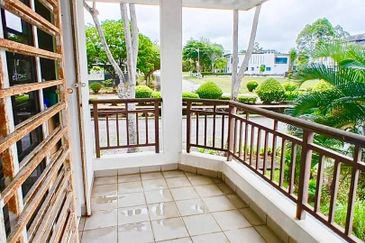 Perdana Lakeview East