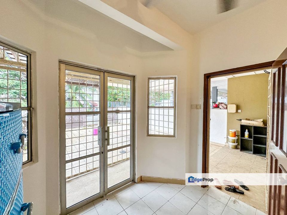 FACING OPEN Double Storey Terrace Taman Subang Impian  U10 Shah Alam , Selangor, Subang