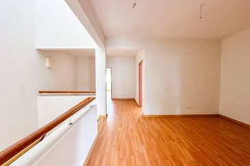 Opulenia @ Denai Alam