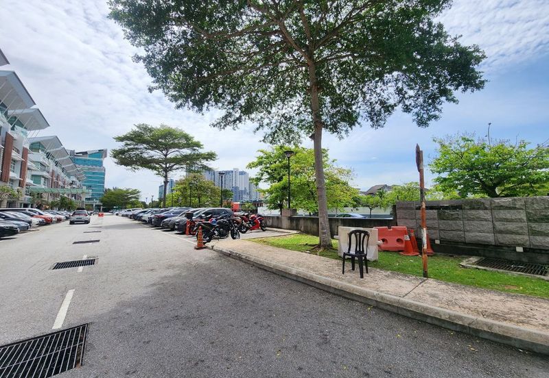 Laman Seri Business Park