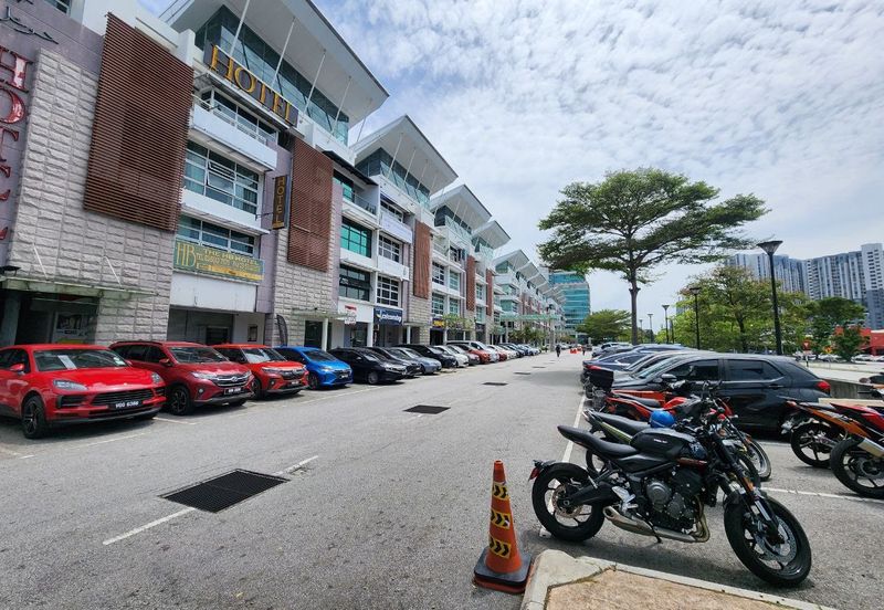Laman Seri Business Park