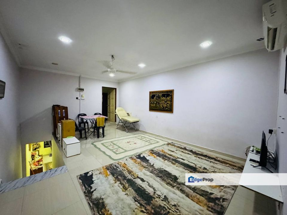 INTERMEDIATE Double Storey Kg Melayu Subang Shah Alam , Selangor, Subang