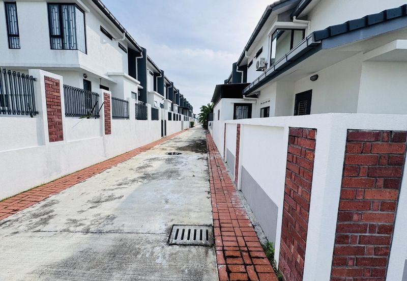 Elmina Green Three @ City of Elmina