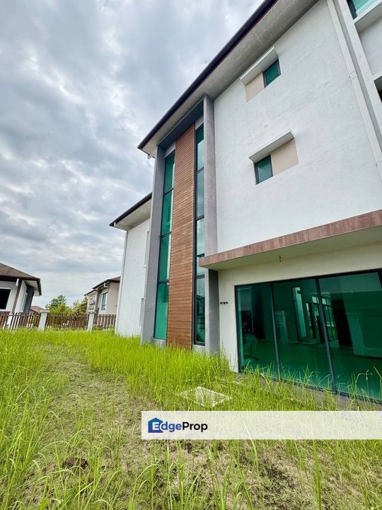 3 Storey Amber Bungalow Jalan Nova U5/95 Laman Permai Subang Bestari, Selangor, Subang Bestari