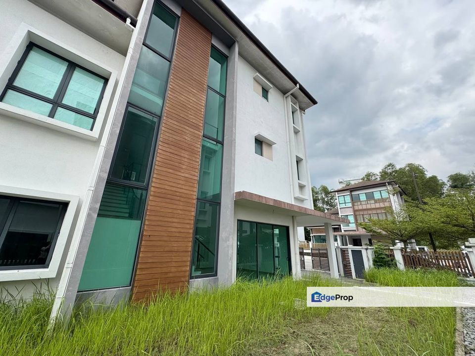 3 Storey Amber Bungalow Jalan Nova U5/95 Laman Permai Subang Bestari, Selangor, Subang Bestari