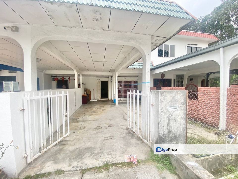 INTERMEDIATE Double Storey Terrace Sri Damak Taman Sri Andalas Klang, Selangor, Klang