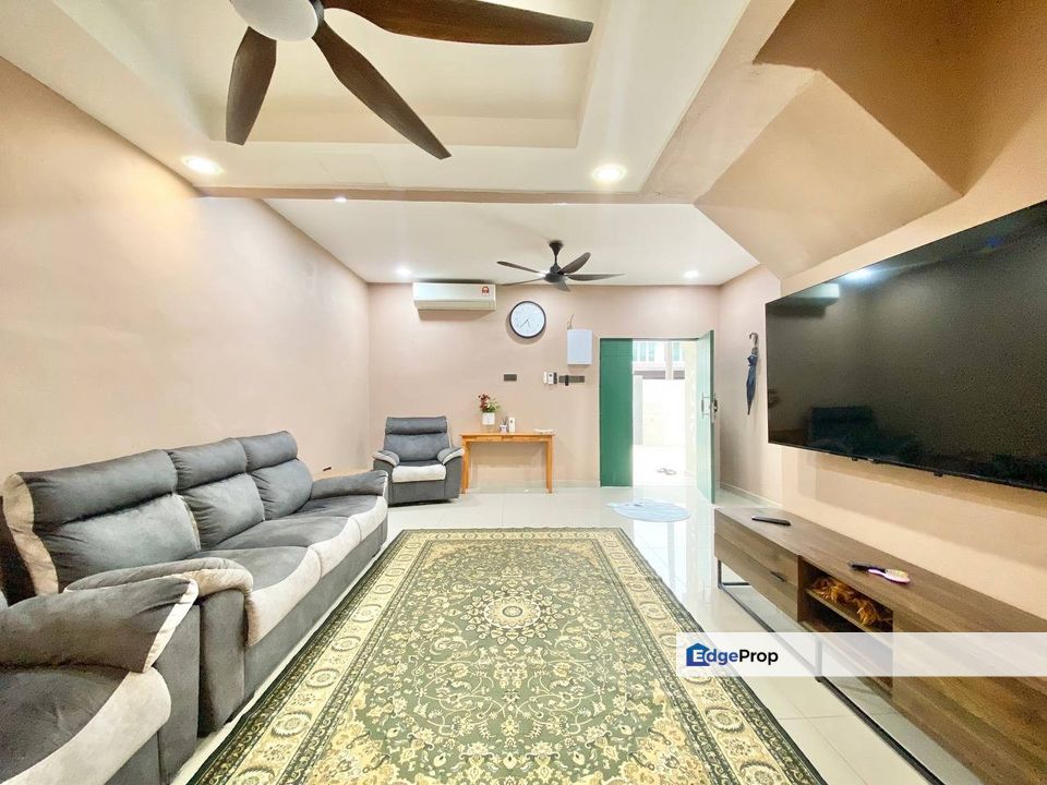 END LOT Double Storey Terrace Taman Sri Andalas Klang, Selangor, Klang