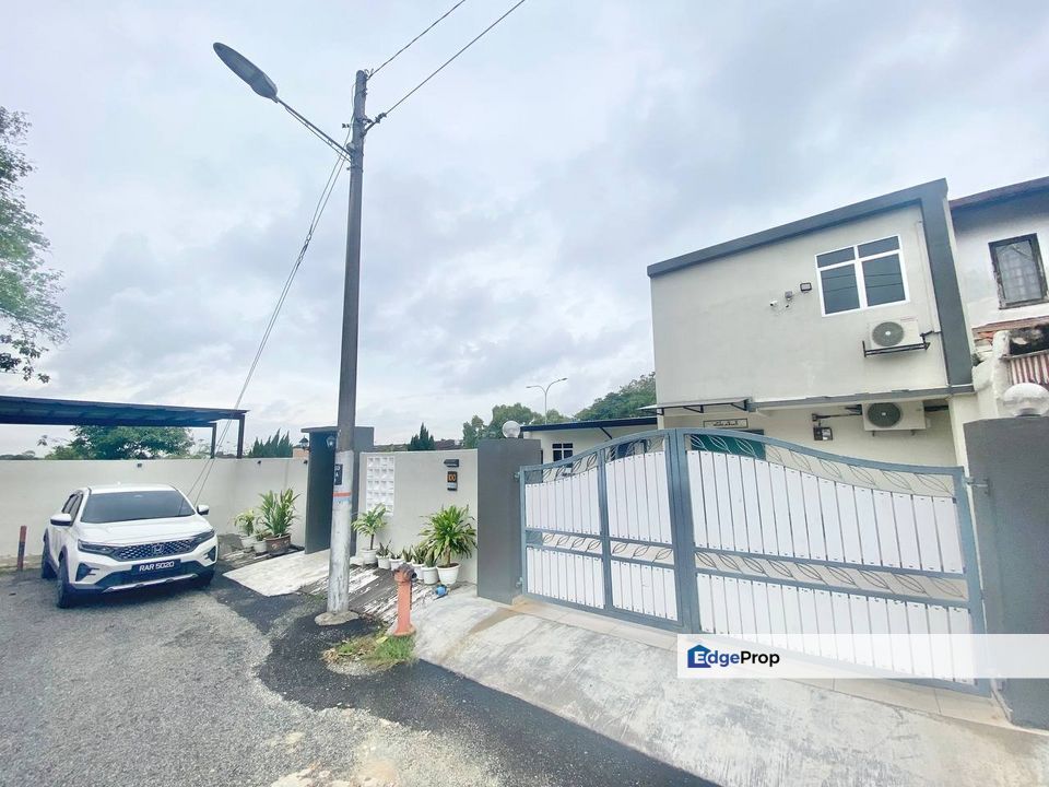 END LOT Double Storey Terrace Taman Sri Andalas Klang, Selangor, Klang
