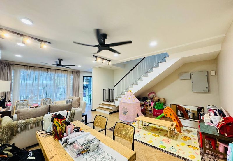 Elmina Green Three @ City of Elmina