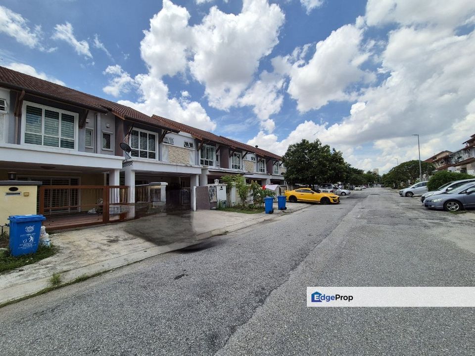 FREEHOLD Double Storey House Jalan Setia Perdana Seksyen U13 Shah Alam, Selangor, Shah Alam
