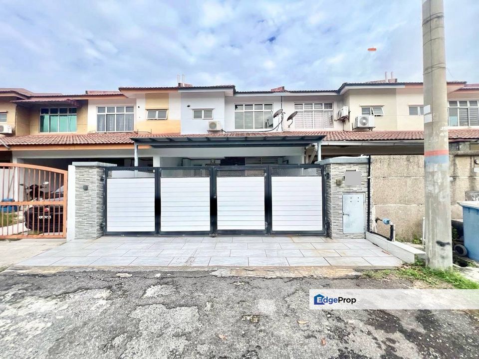 PARTIAL FURNISHED Double Storey SP 4 Bandar Saujana Putra, Selangor, Jenjarom